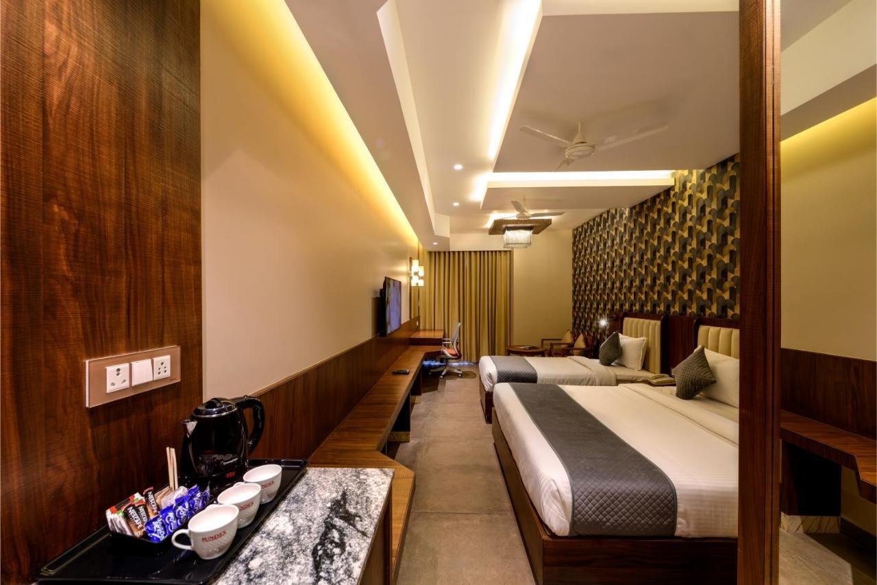 Sundex Hotel Thanjavur Luaran gambar