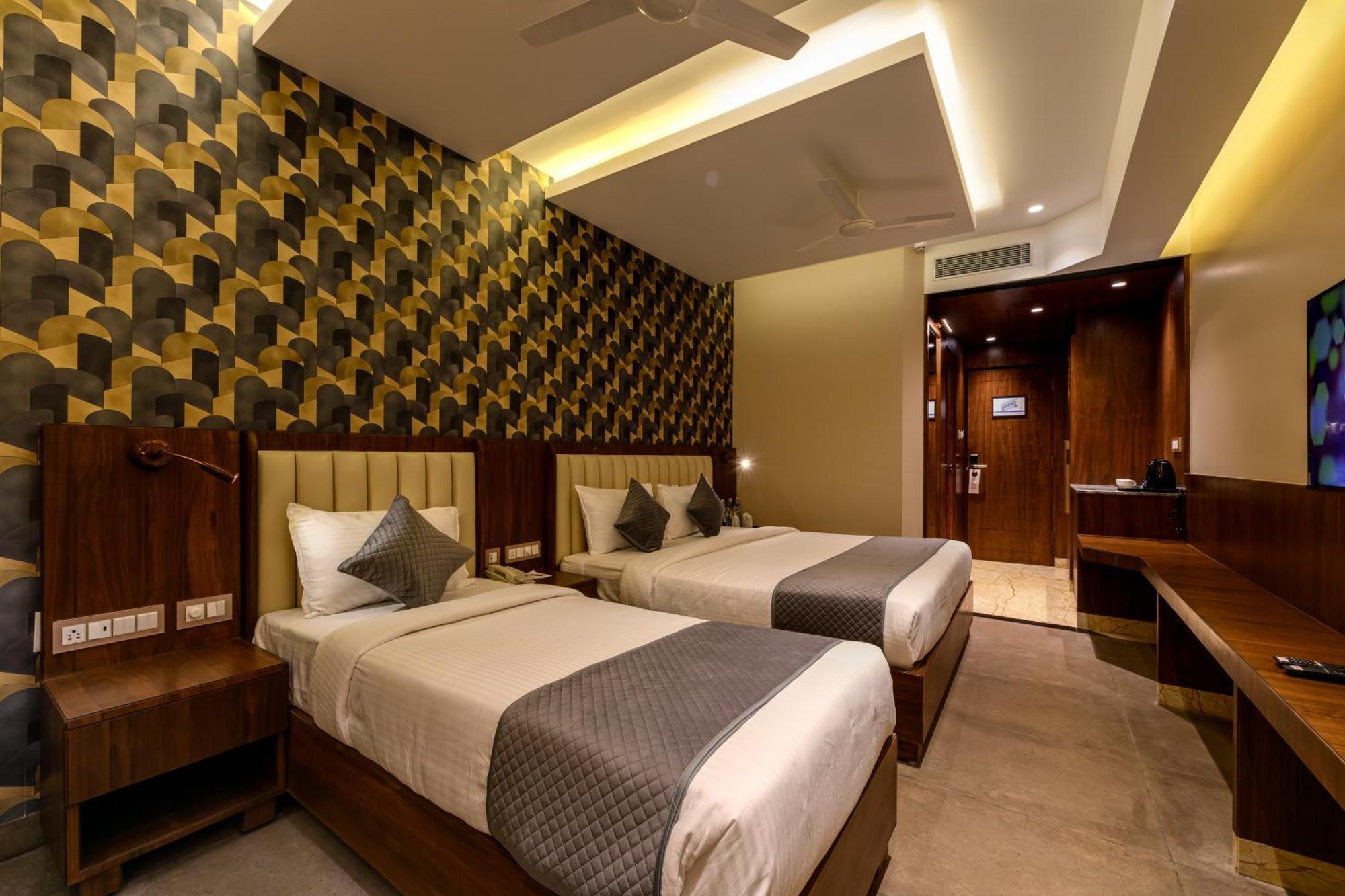 Sundex Hotel Thanjavur Luaran gambar